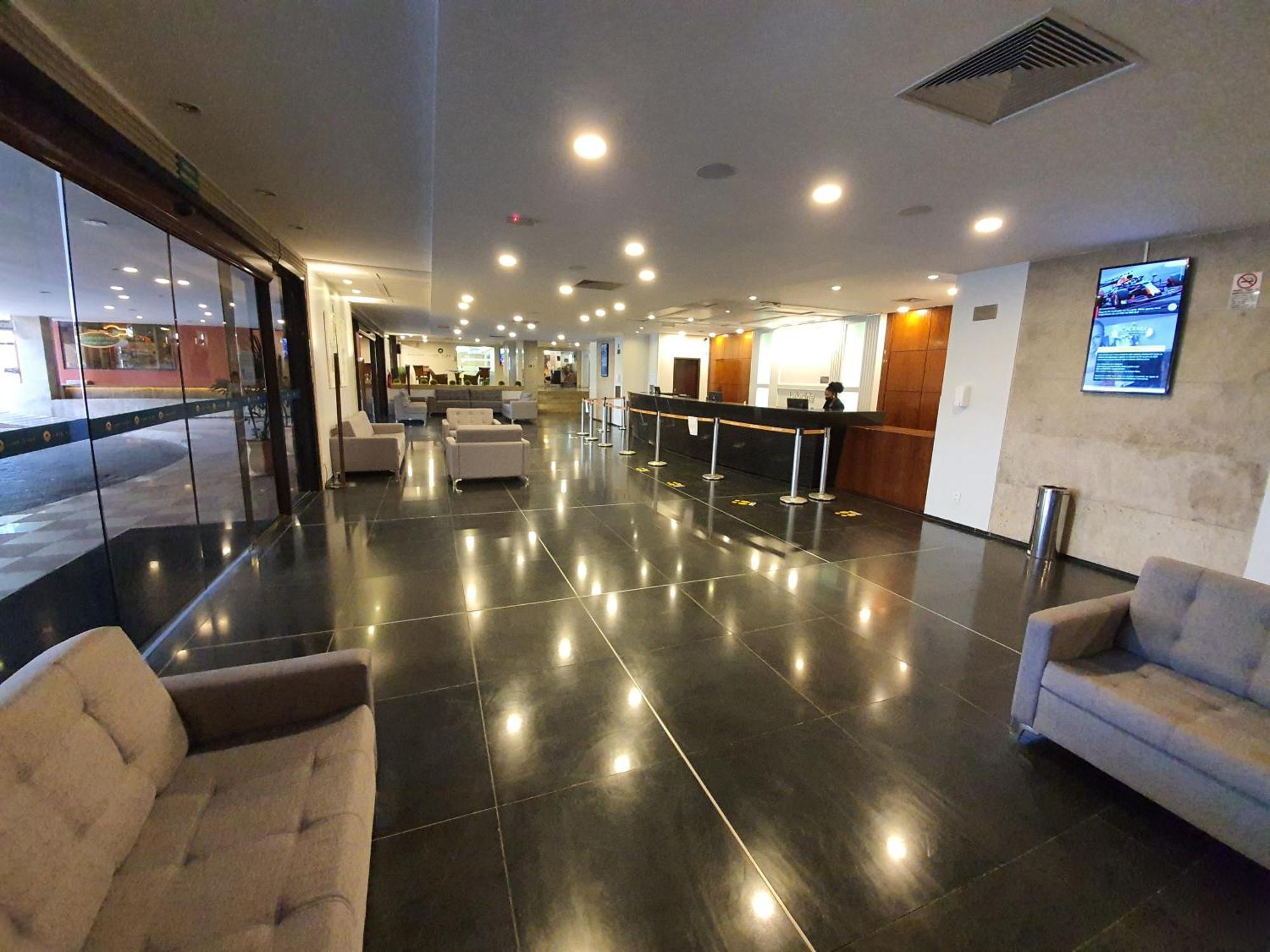 酒店 Side Beira Do - Piscina - Academia - Sauna- By Rei Dos Flats 巴西利亚